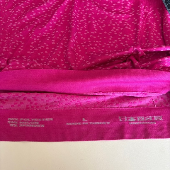 Lucy pink athletic top - Picture 7 of 7